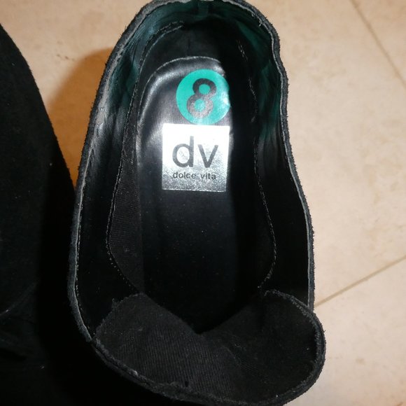 STUNNING BLACK SUEDE SHORT BOOT. SIZE 8 MEDIUM - Picture 2 of 6